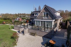 Nederlandse woonwijk van bovenaf